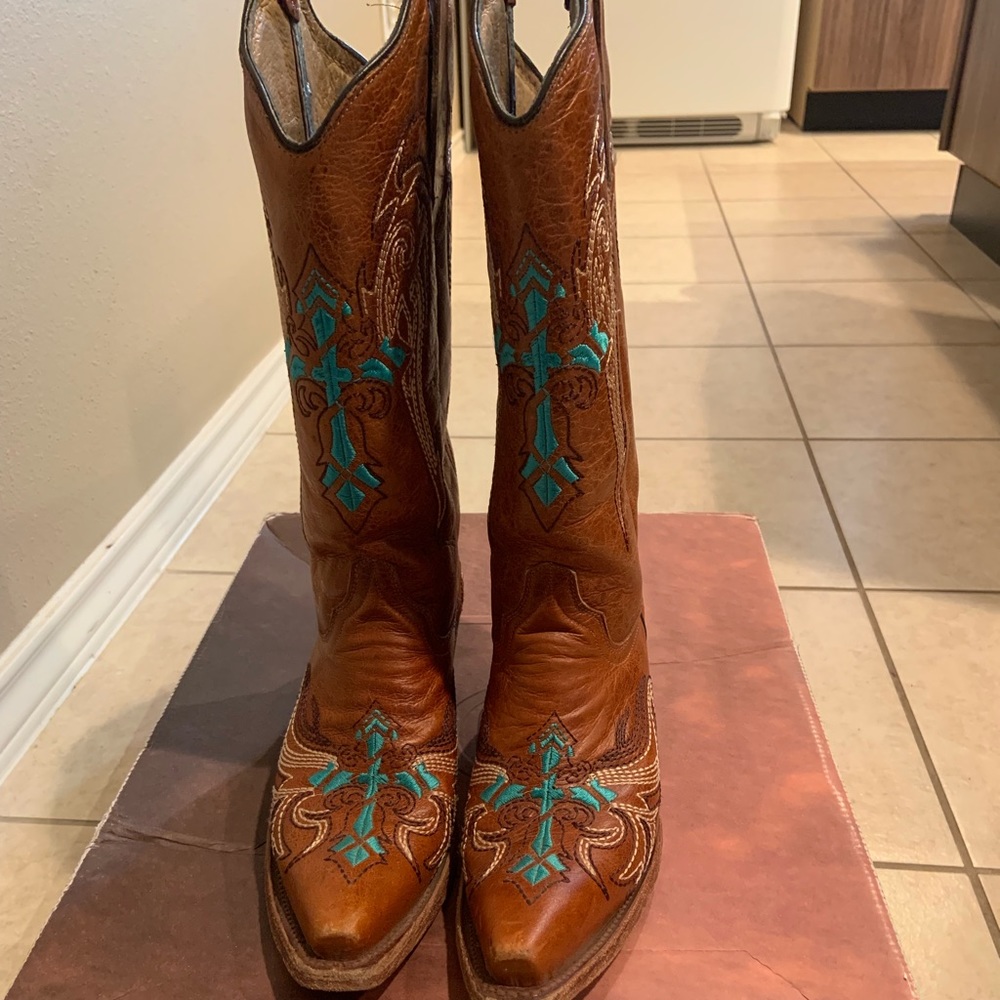 Western women’s boots